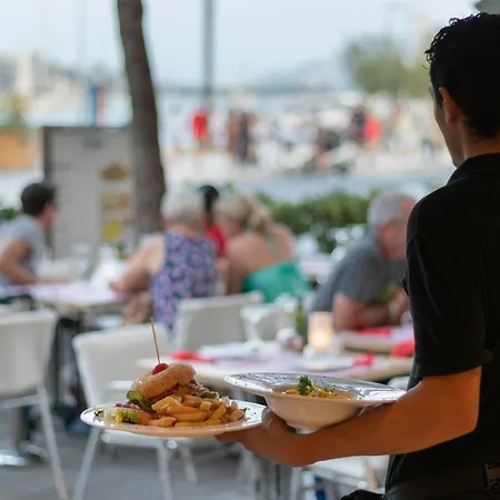 Eolo فندق بورت دي بوينسا